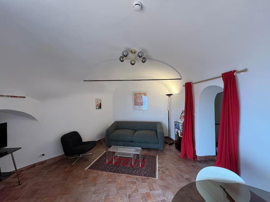 Vue Au Coeur Du Vieux Village Appartement *
